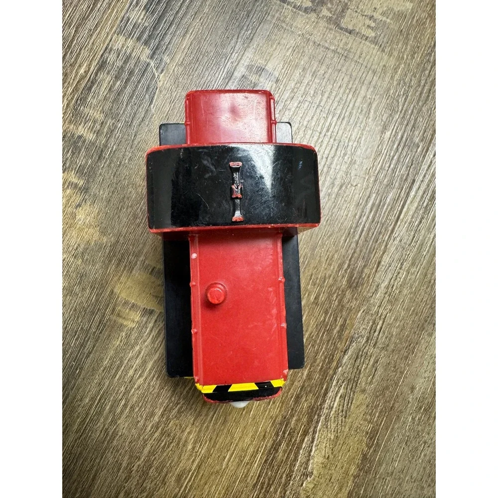 Thomas & Friends Wooden Railway Salty Red Diesel Engine 2991 Mattel Y3047 2012